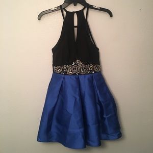 Formal dress, only worn once!